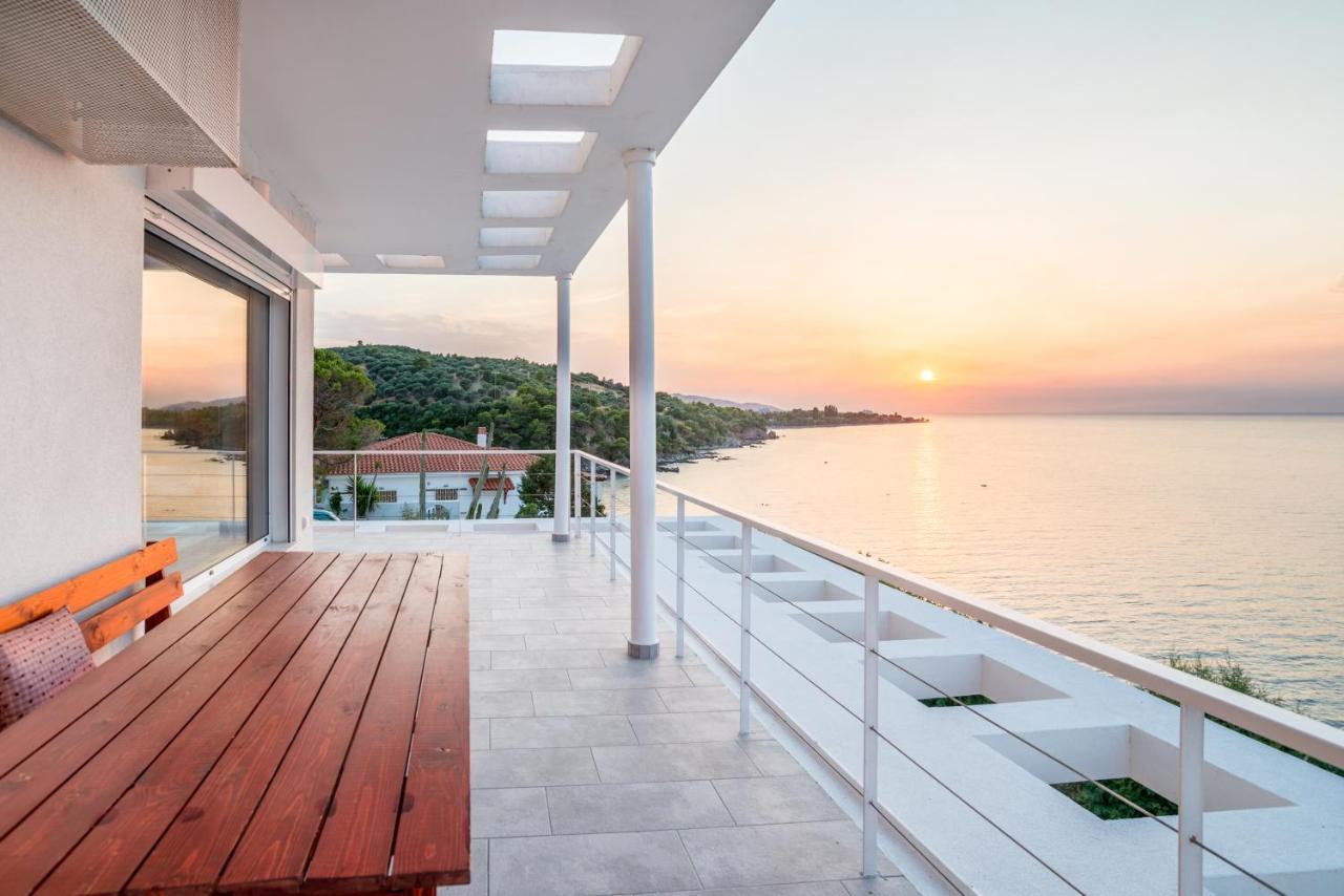 Epipleon Suites Agioi Apostoloi  Exterior foto