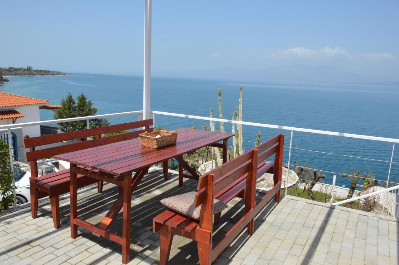 Epipleon Suites Agioi Apostoloi  Exterior foto